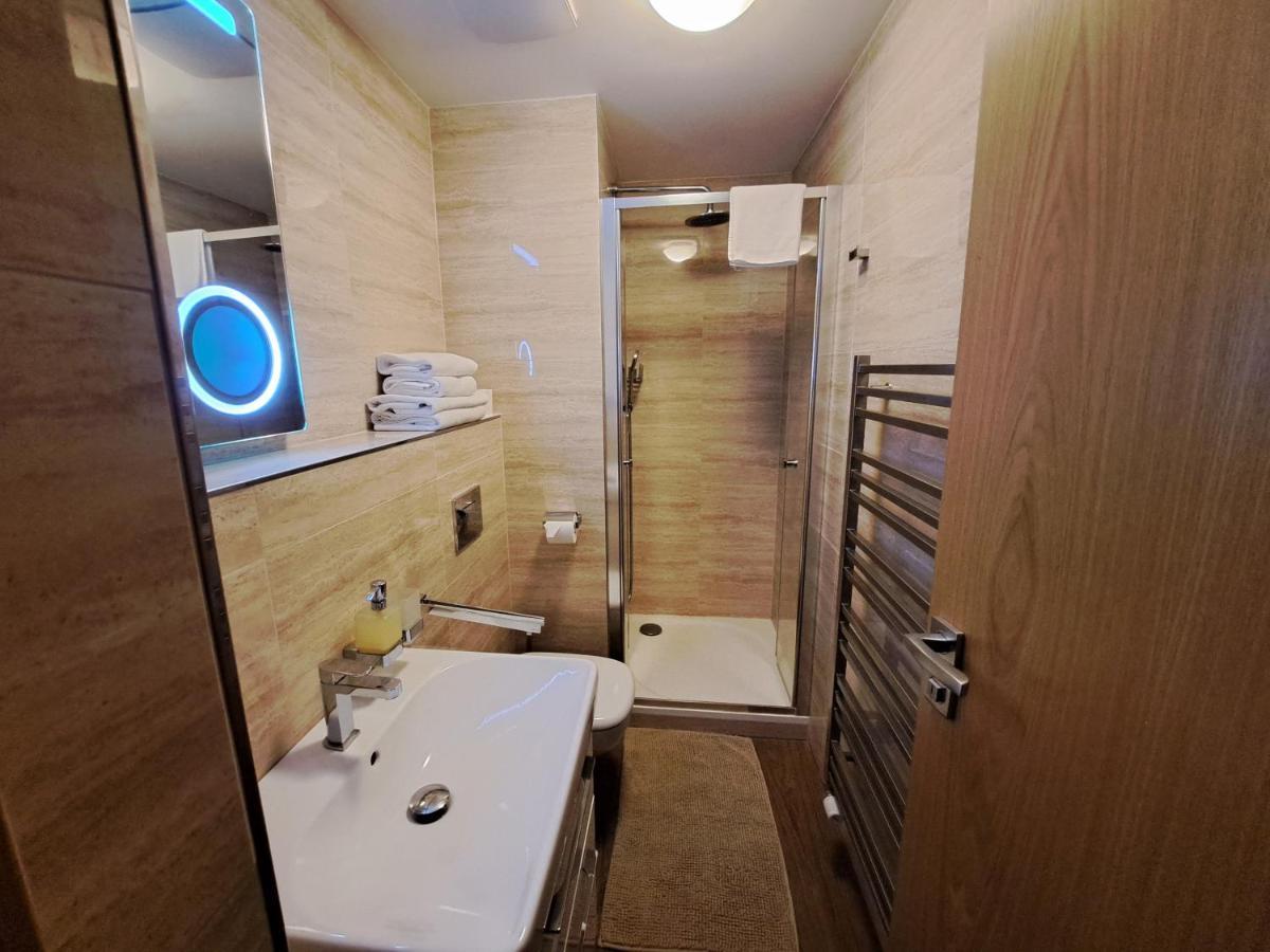 Wellness Apartment Josefina - Free Grotta Spa Wellness Гаррахов Экстерьер фото