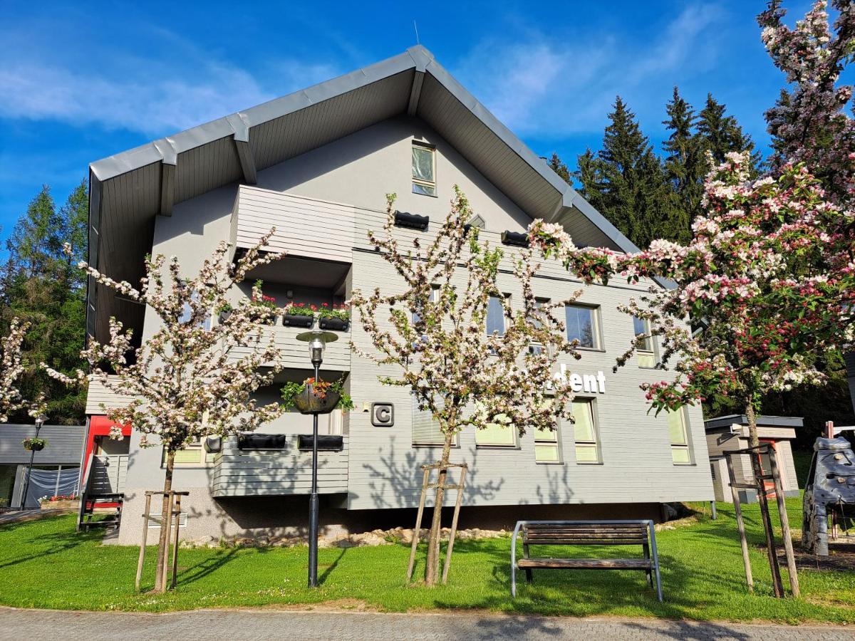 Wellness Apartment Josefina - Free Grotta Spa Wellness Гаррахов Экстерьер фото